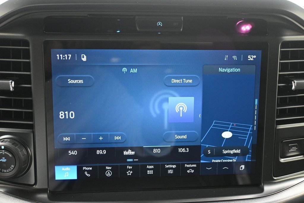 Ford F-150 Vehicle Full-screen Gallery Image 11
