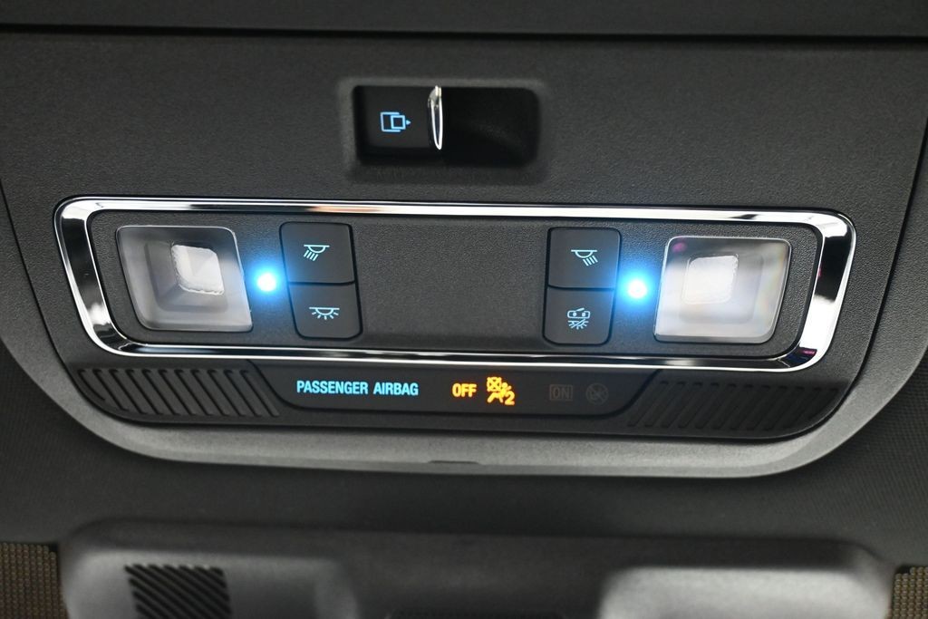 Ford F-150 Vehicle Full-screen Gallery Image 17