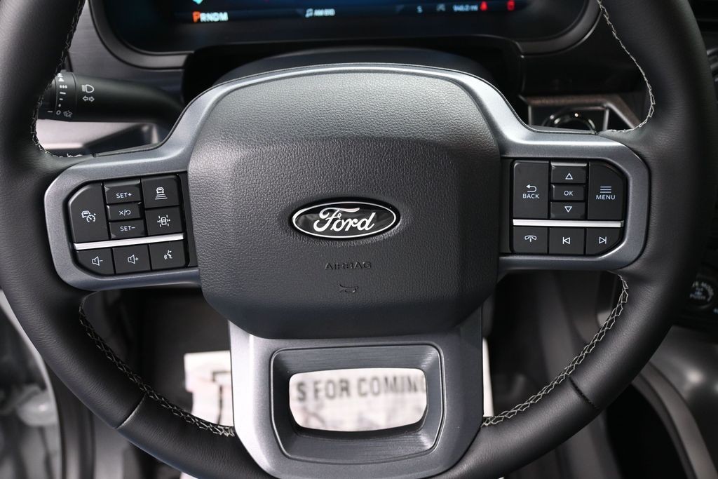 Ford F-150 Vehicle Full-screen Gallery Image 20