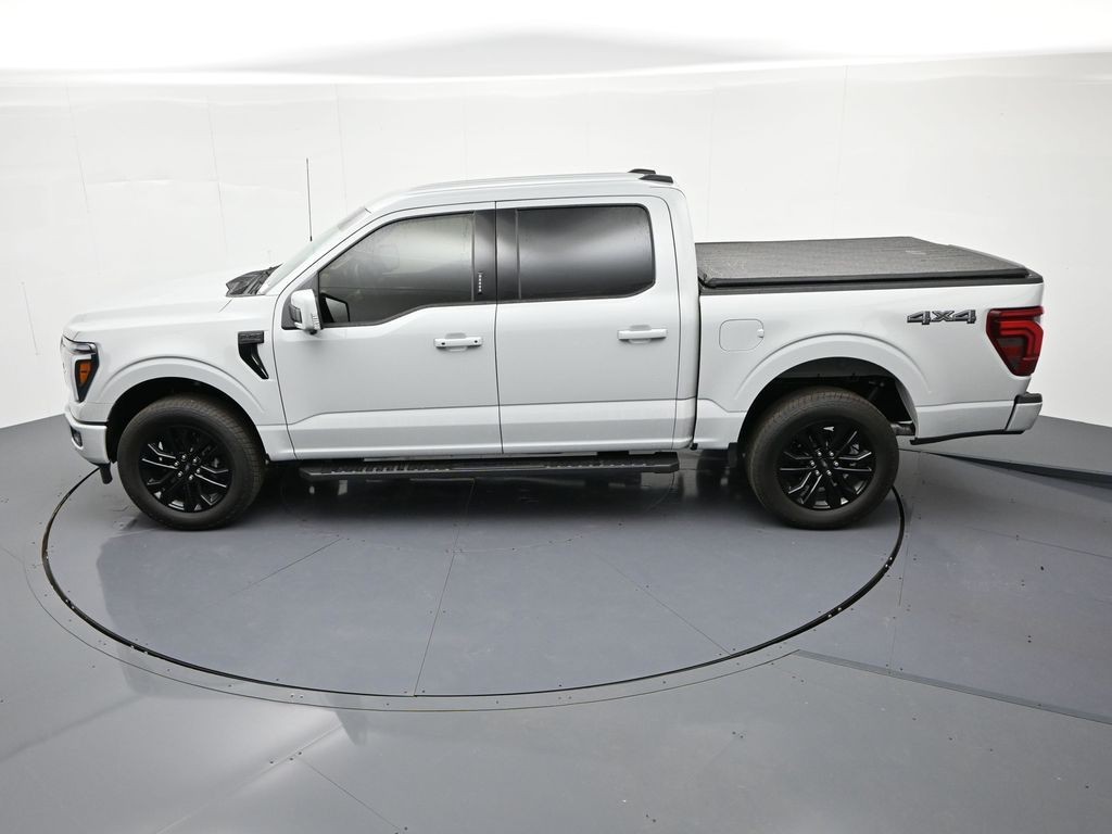 Ford F-150 Vehicle Full-screen Gallery Image 31