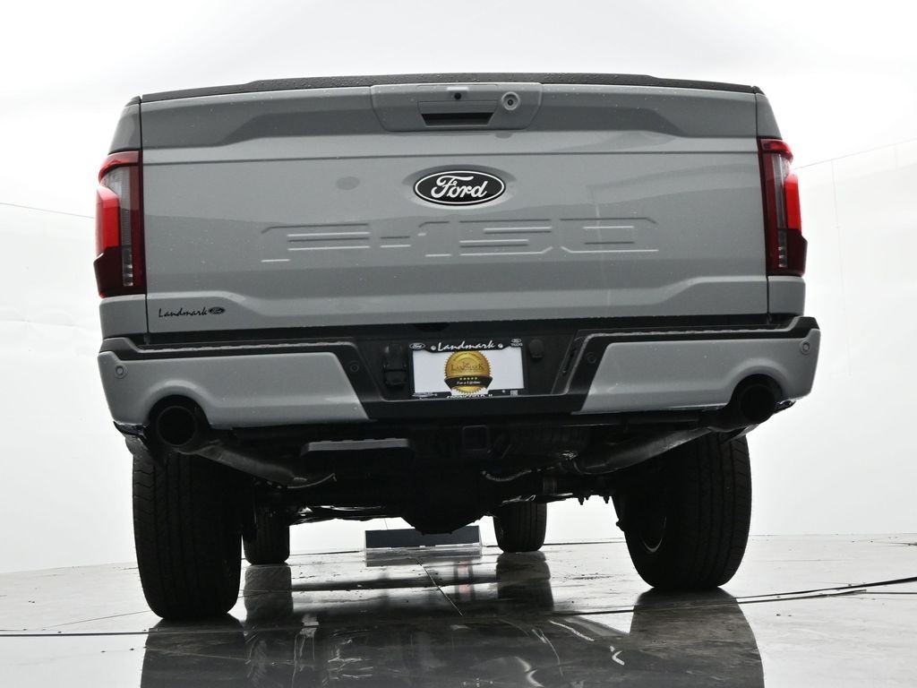 Ford F-150 Vehicle Full-screen Gallery Image 33