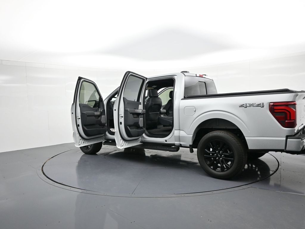 Ford F-150 Vehicle Full-screen Gallery Image 37