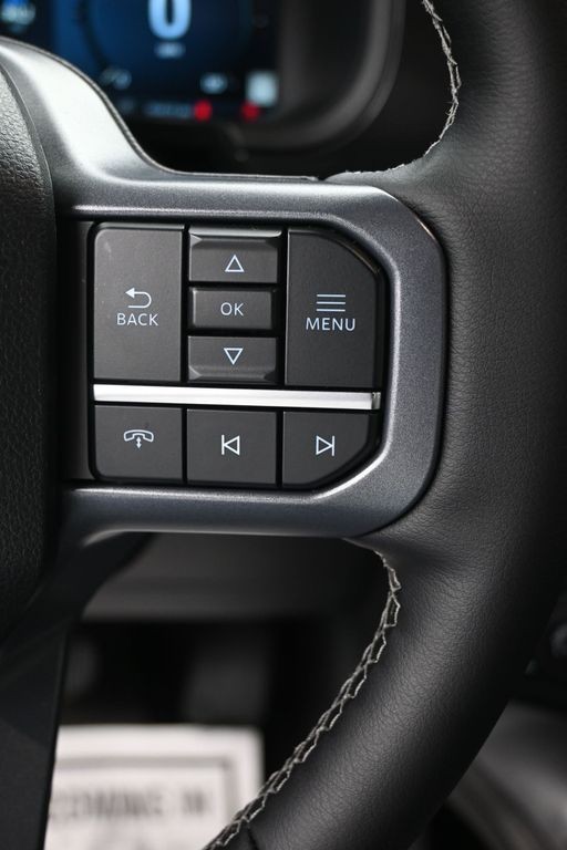 Ford F-150 Vehicle Full-screen Gallery Image 21
