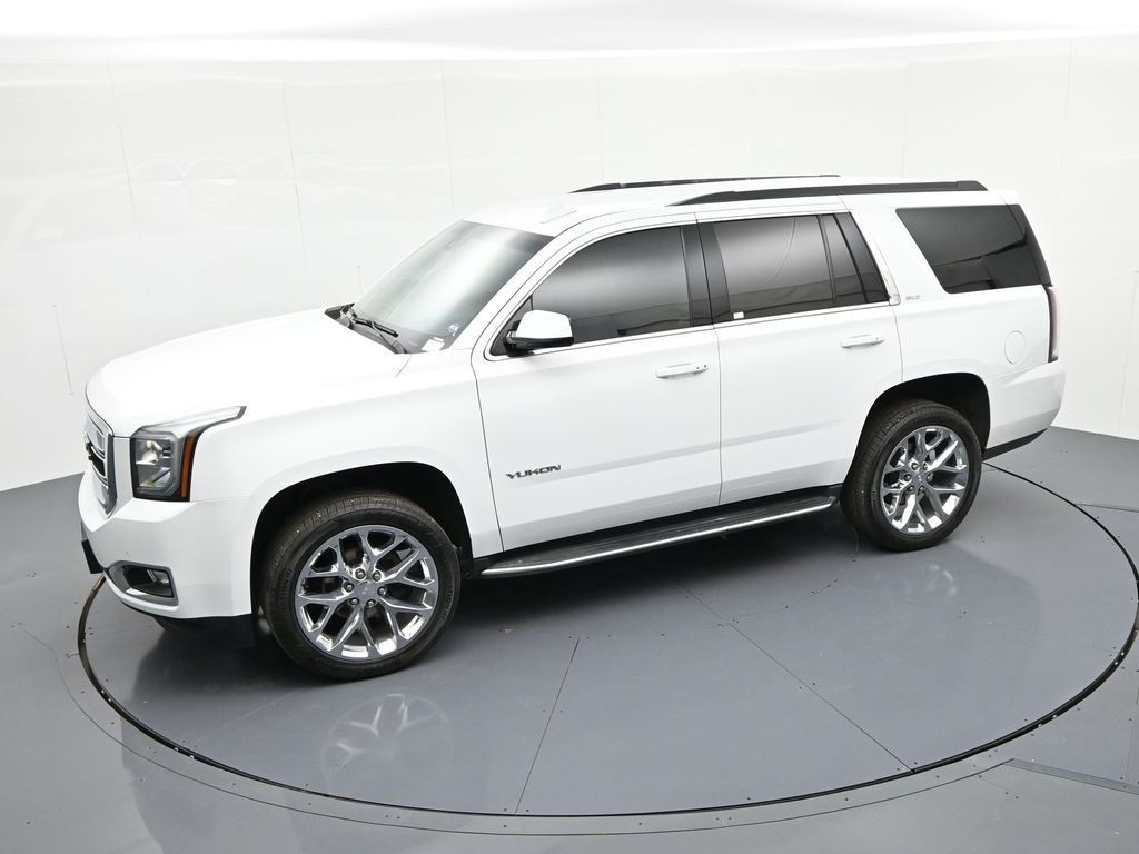 GMC Yukon Vehicle Full-screen Gallery Image 26