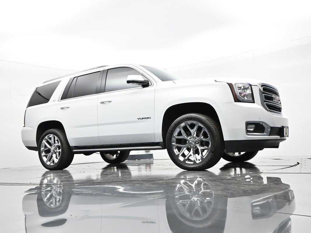 GMC Yukon Vehicle Full-screen Gallery Image 31