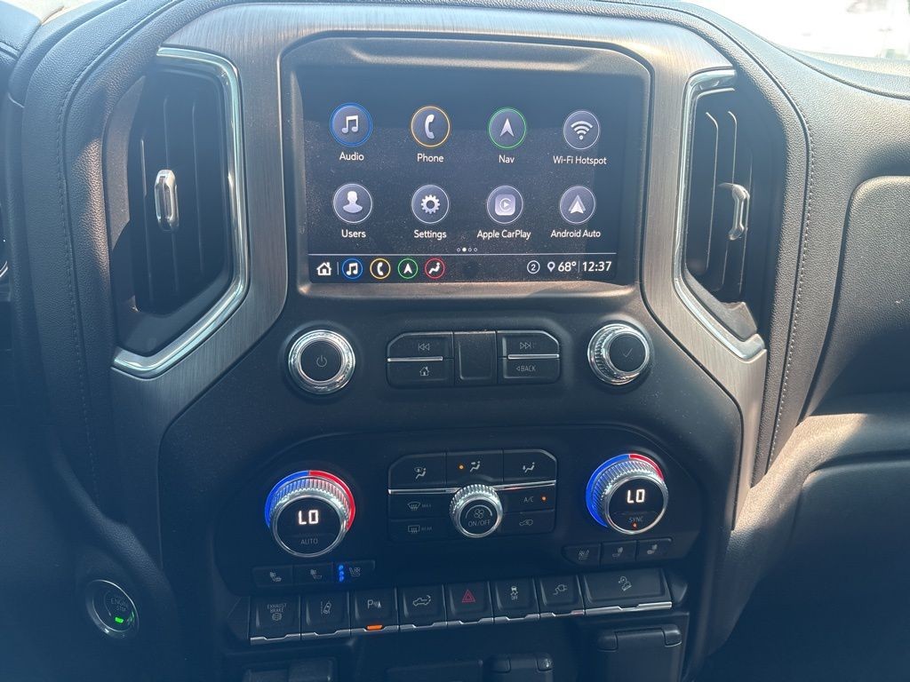 GMC Sierra 2500HD Vehicle Full-screen Gallery Image 13