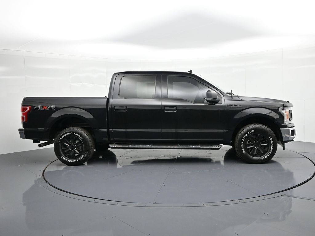 Ford F-150 Vehicle Full-screen Gallery Image 05