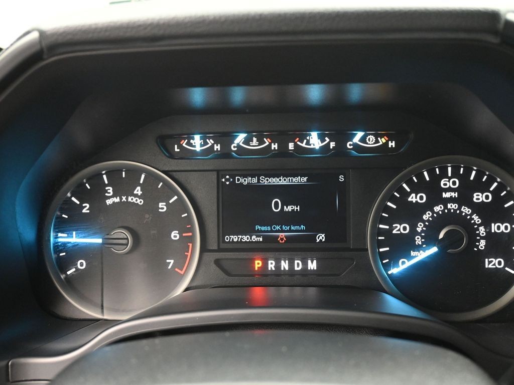 Ford F-150 Vehicle Full-screen Gallery Image 10