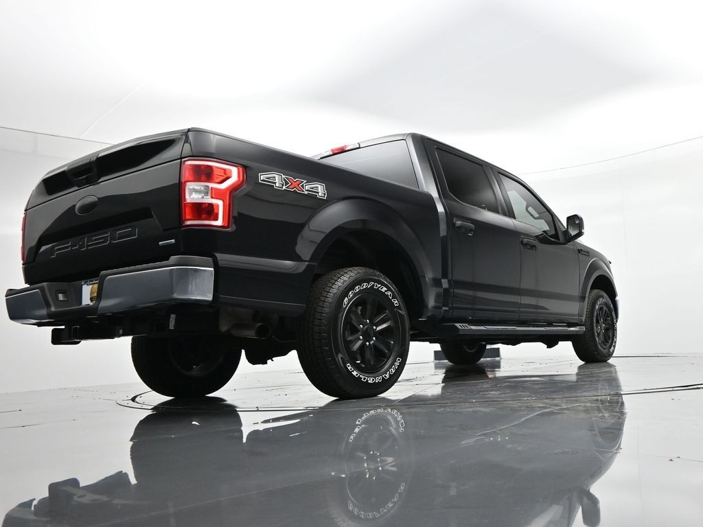 Ford F-150 Vehicle Full-screen Gallery Image 27
