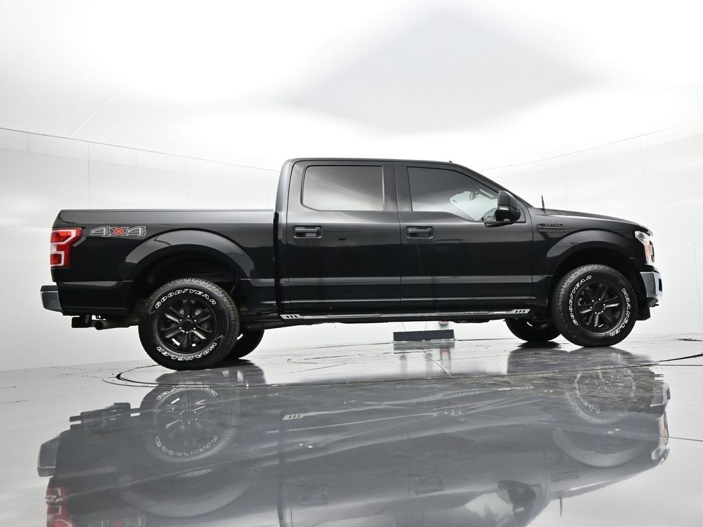Ford F-150 Vehicle Full-screen Gallery Image 28