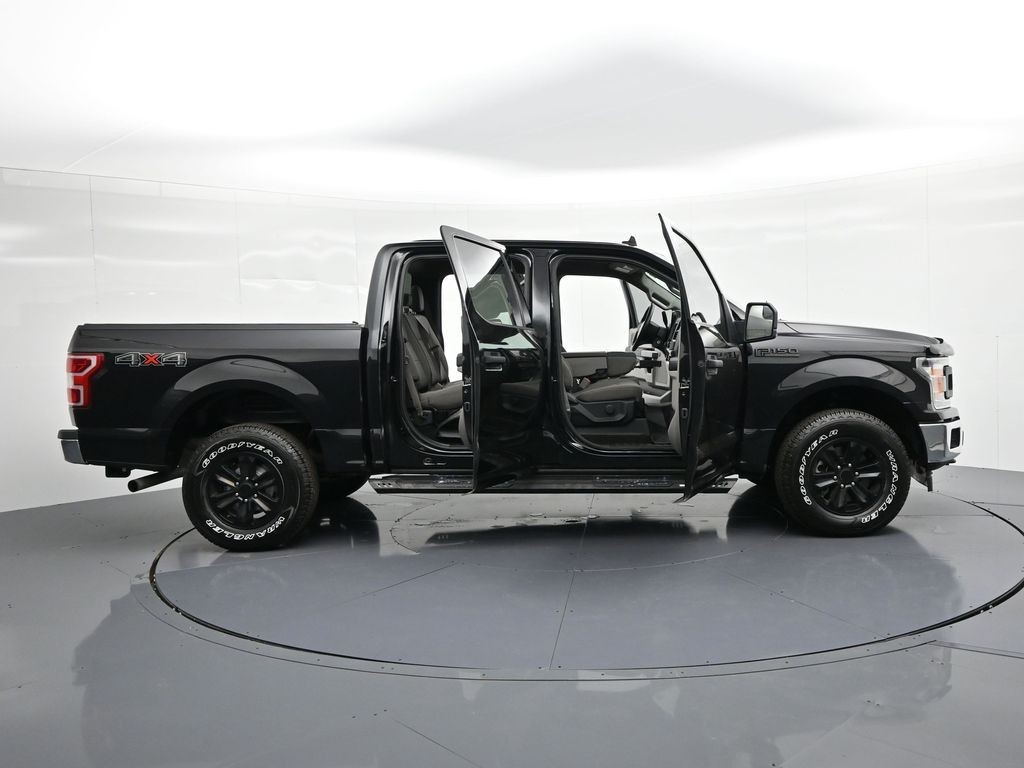 Ford F-150 Vehicle Full-screen Gallery Image 29
