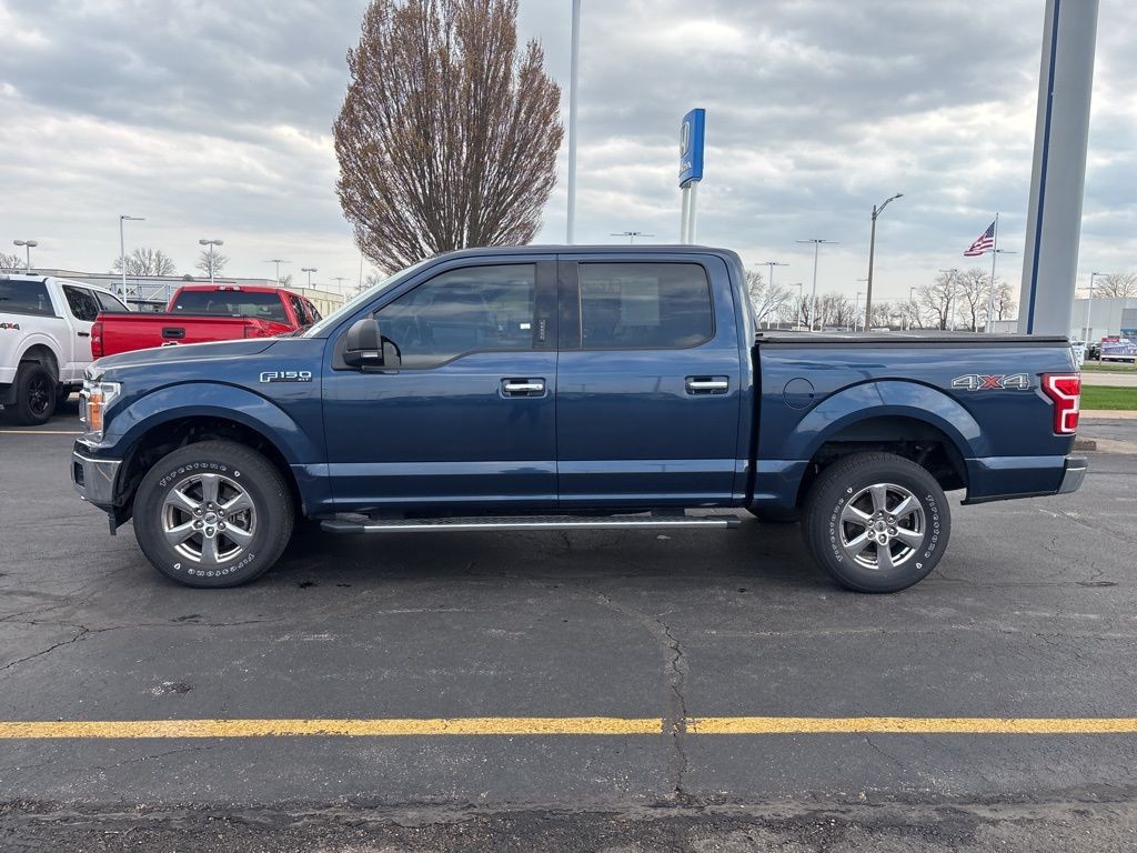 Ford F-150 Vehicle Full-screen Gallery Image 3