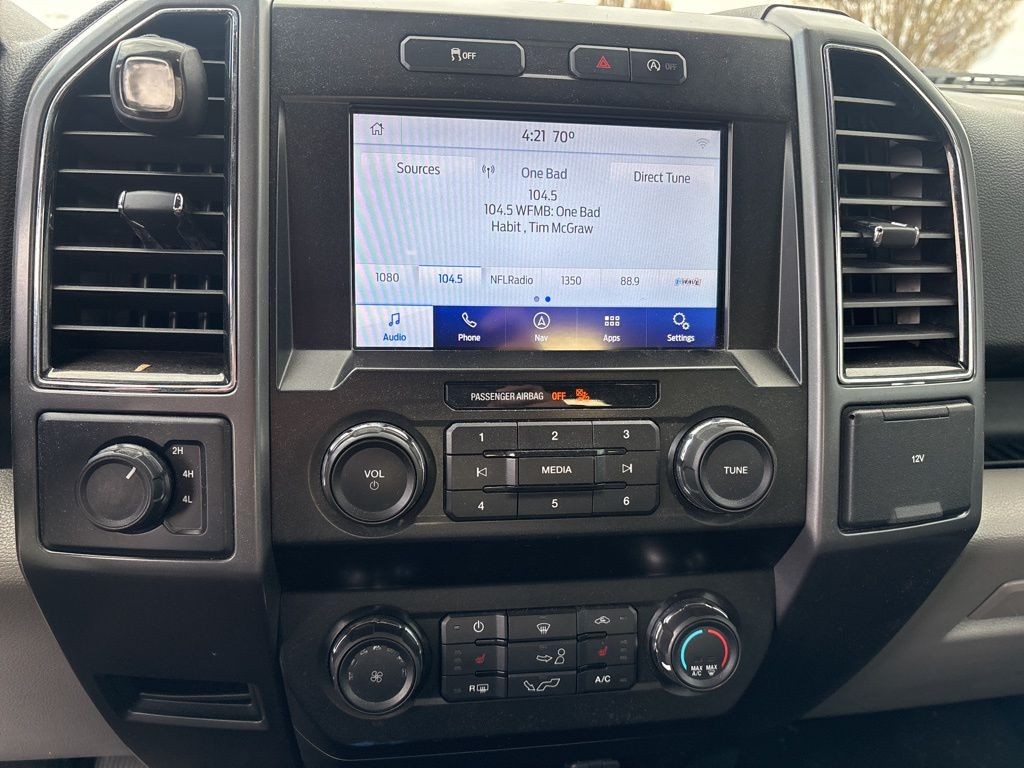 Ford F-150 Vehicle Full-screen Gallery Image 13