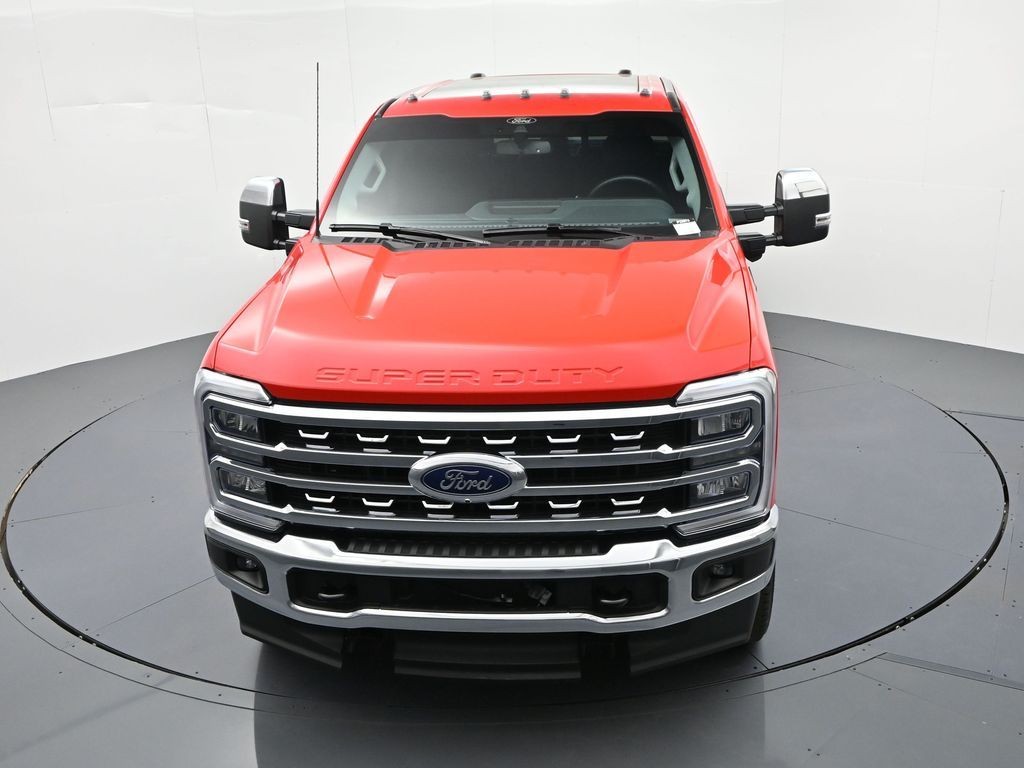Ford Super Duty F-250 SRW Vehicle Full-screen Gallery Image 30