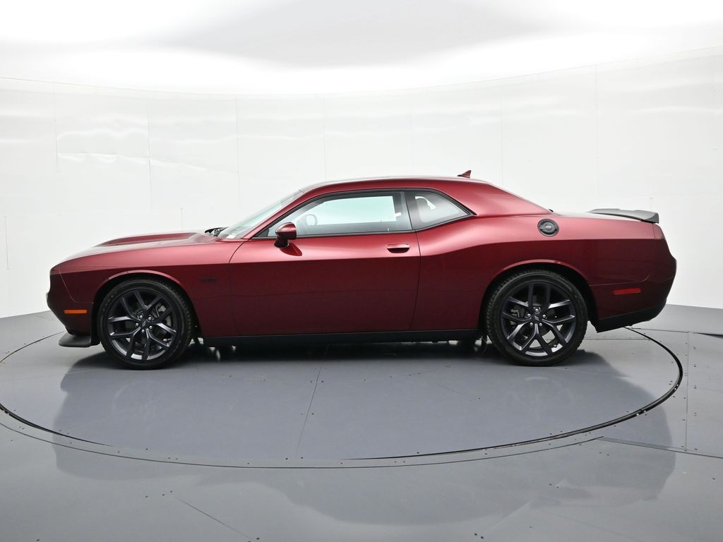 Dodge Challenger Vehicle Full-screen Gallery Image 09