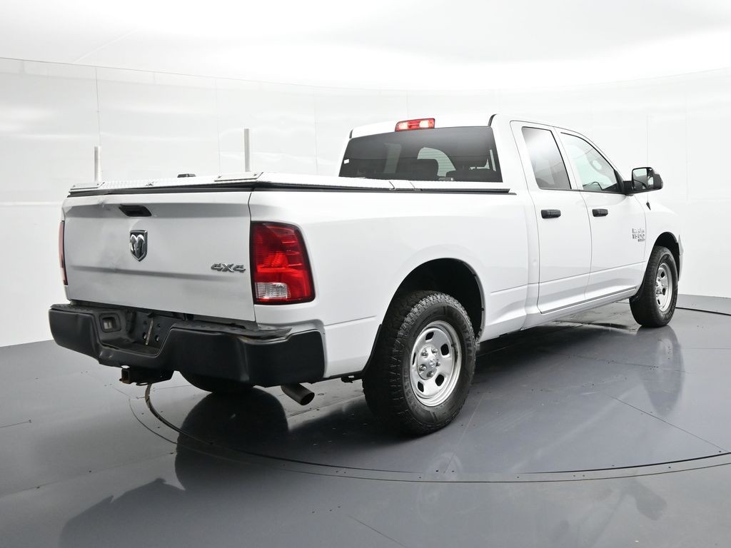 Ram 1500 Classic Vehicle Full-screen Gallery Image 6