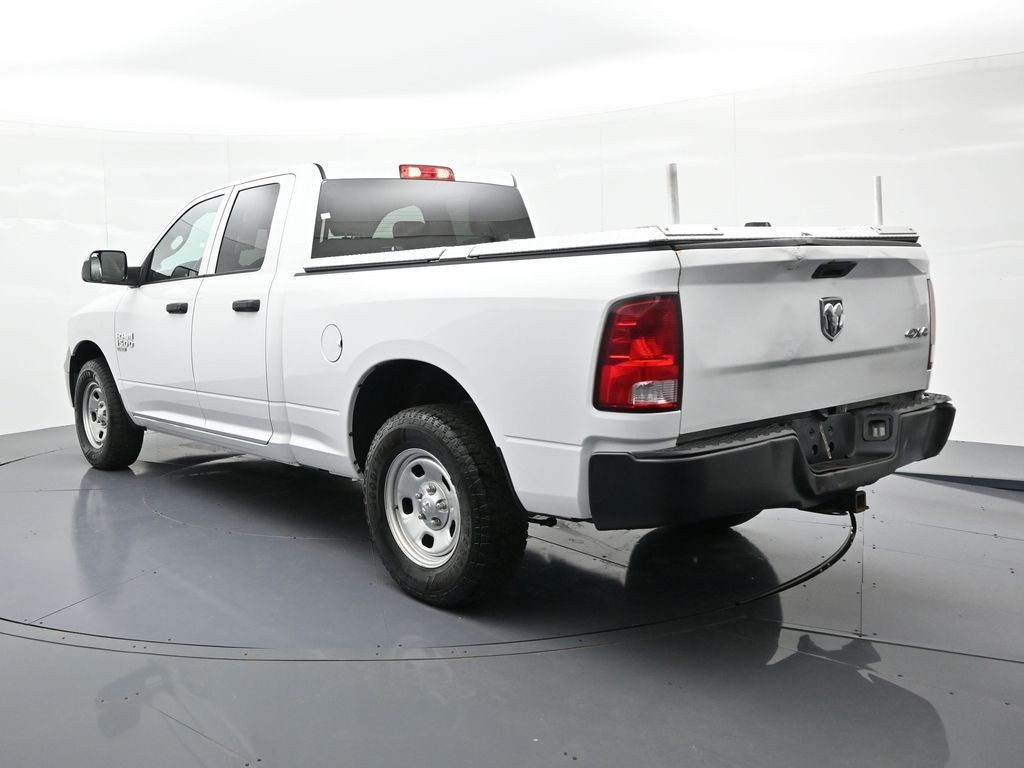 Ram 1500 Classic Vehicle Full-screen Gallery Image 8