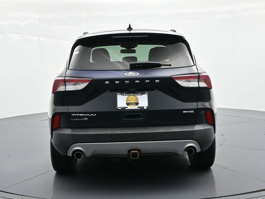 Ford Escape Vehicle Full-screen Gallery Image 7