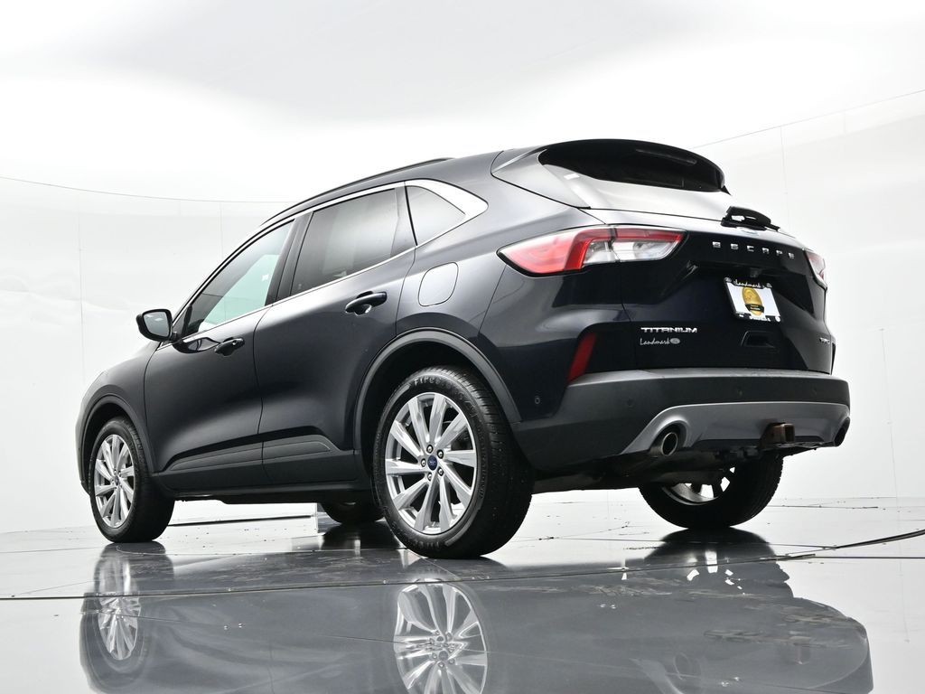 Ford Escape Vehicle Full-screen Gallery Image 28