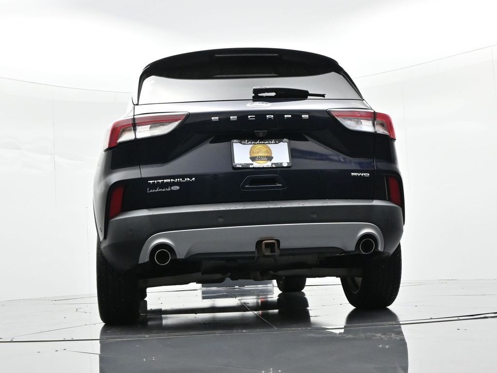 Ford Escape Vehicle Full-screen Gallery Image 29