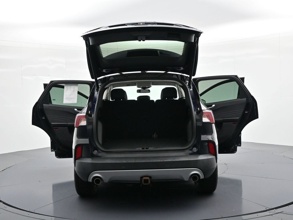 Ford Escape Vehicle Full-screen Gallery Image 35