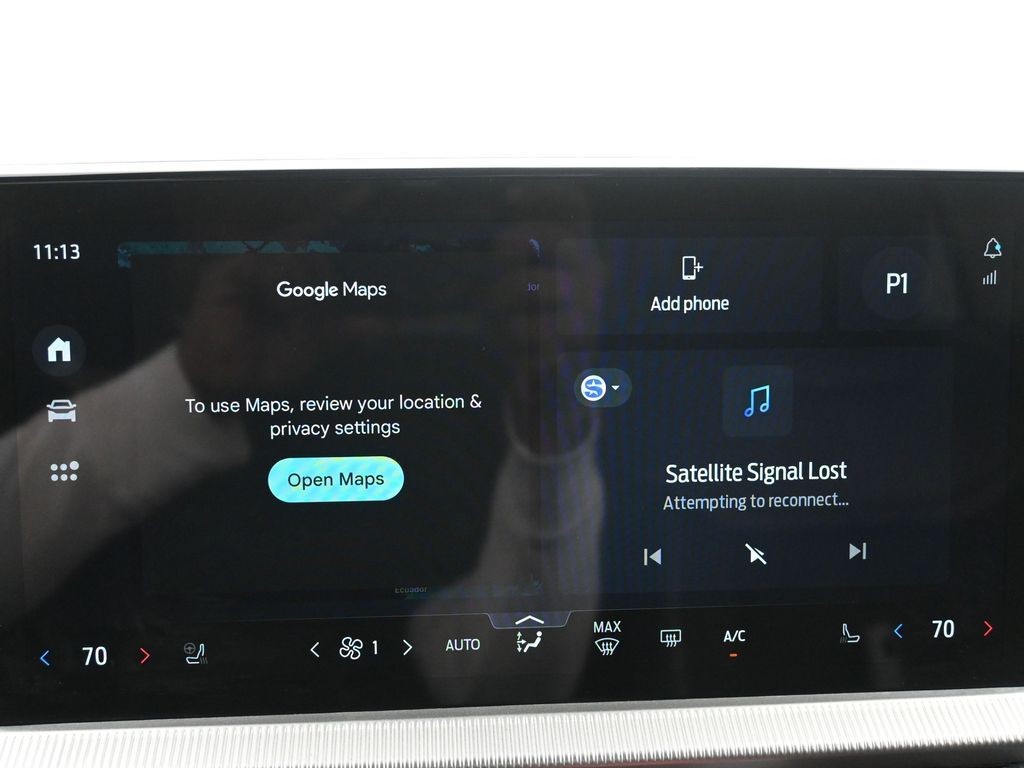 Ford Explorer Vehicle Full-screen Gallery Image 11