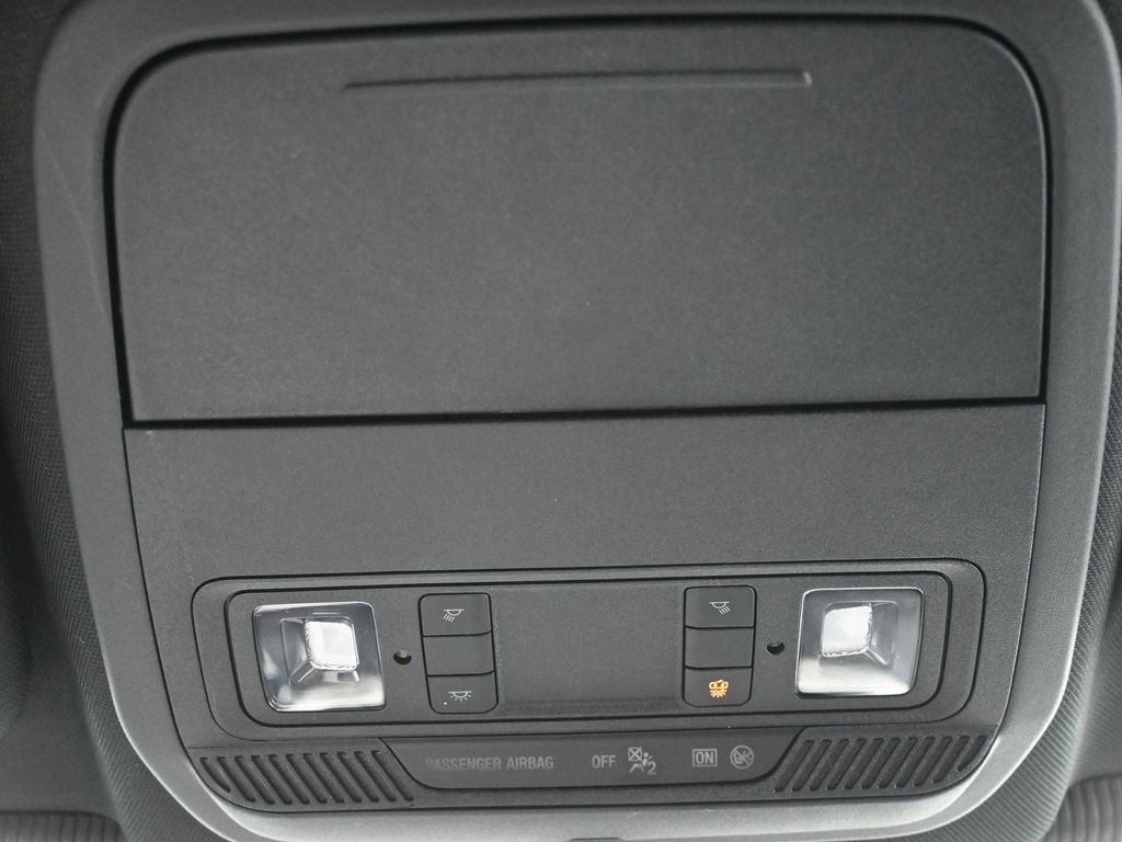 Ford Explorer Vehicle Full-screen Gallery Image 20