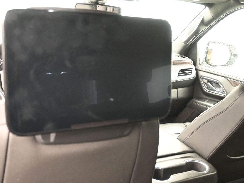 Chevrolet Tahoe Vehicle Full-screen Gallery Image 27