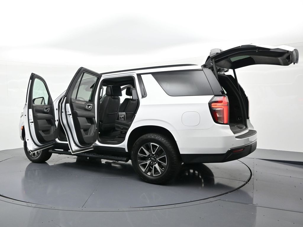 Chevrolet Tahoe Vehicle Full-screen Gallery Image 38