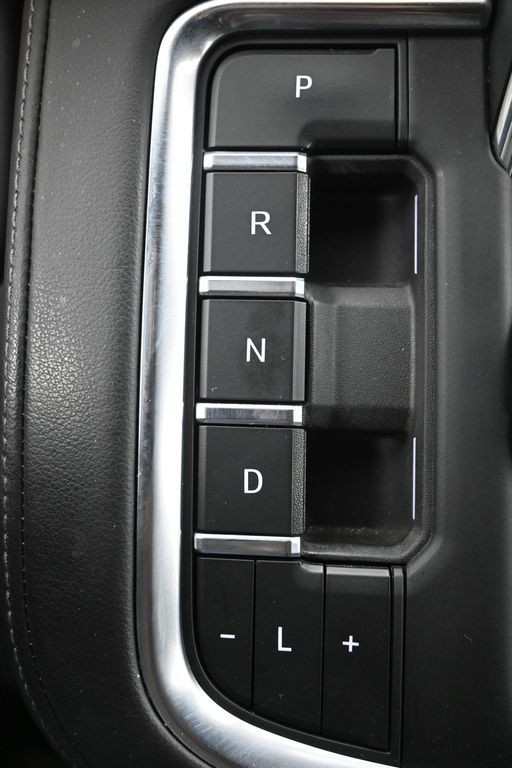 Chevrolet Tahoe Vehicle Full-screen Gallery Image 20