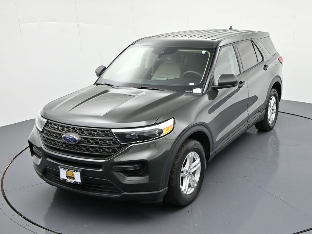 Ford Explorer Vehicle Full-screen Gallery Image 25
