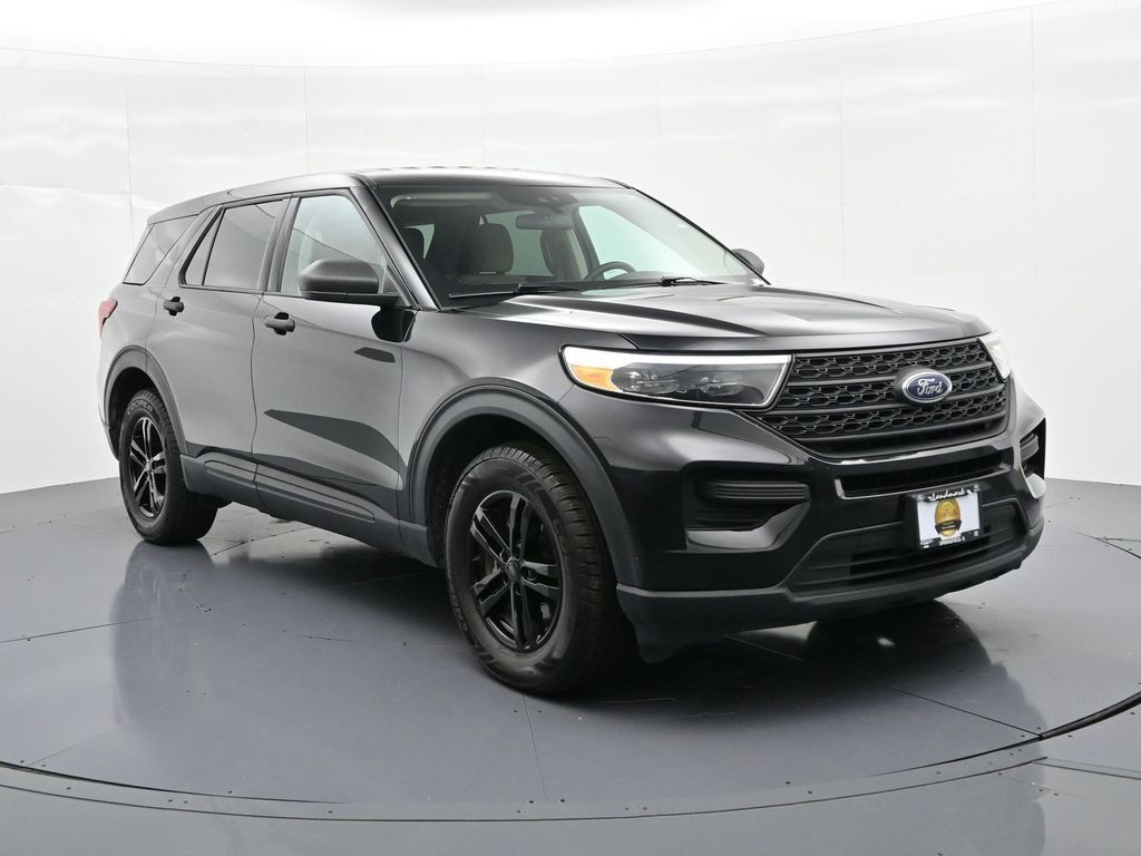 Ford Explorer Vehicle Full-screen Gallery Image 04