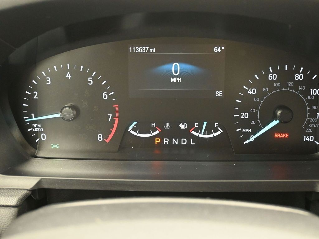 Ford Explorer Vehicle Full-screen Gallery Image 10