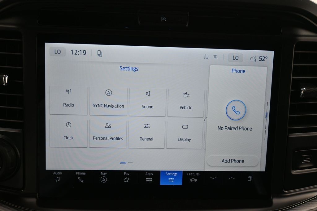 Ford F-150 Vehicle Full-screen Gallery Image 11