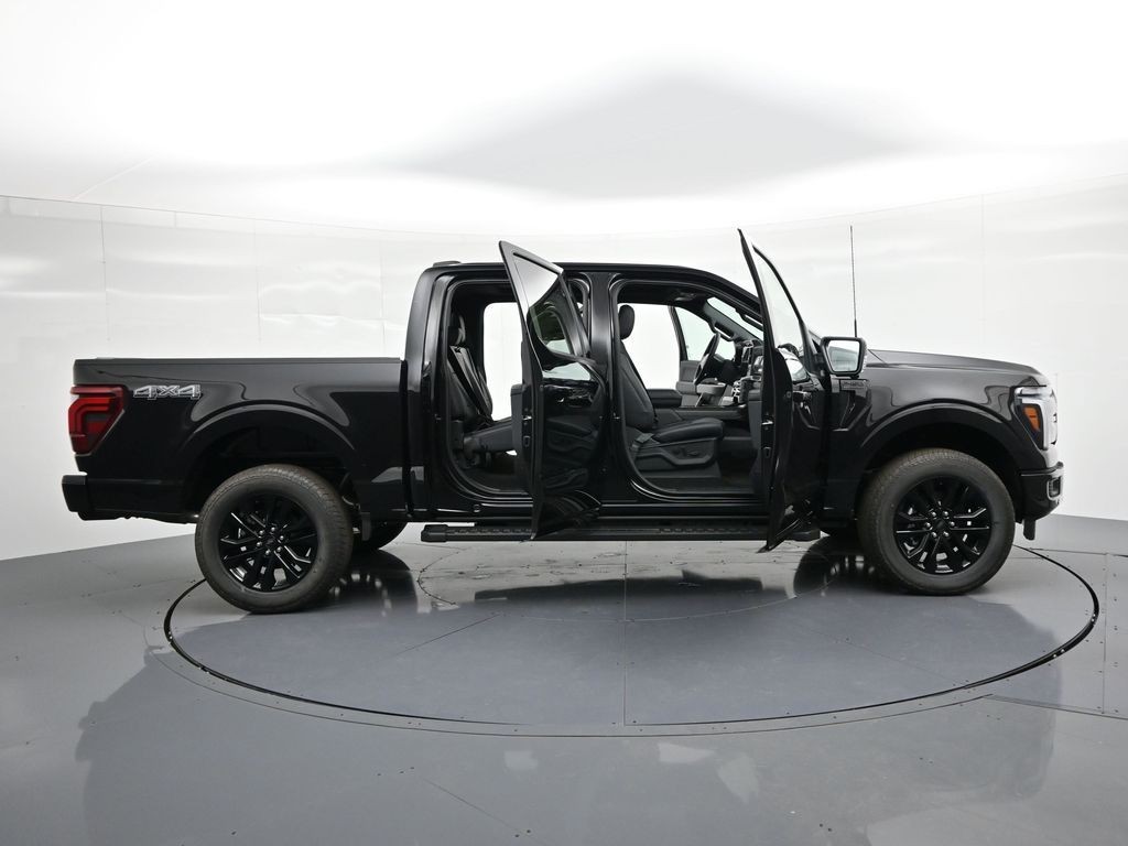 Ford F-150 Vehicle Full-screen Gallery Image 35