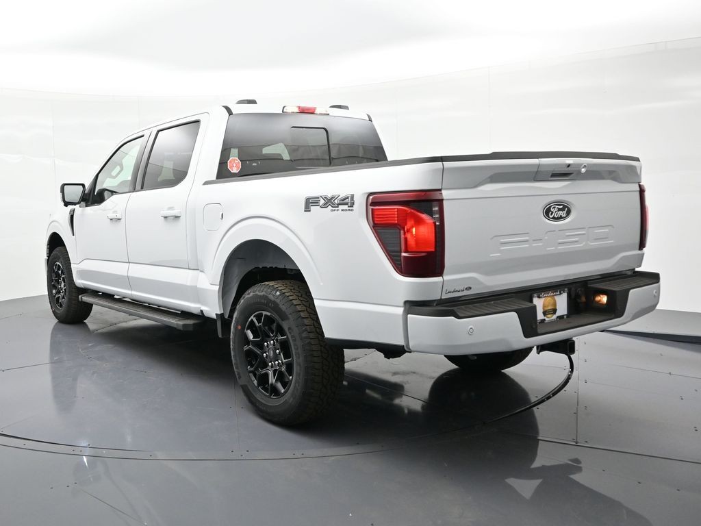 Ford F-150 Vehicle Full-screen Gallery Image 8