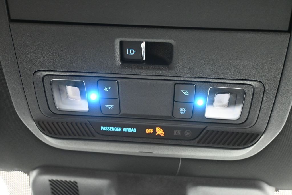 Ford F-150 Vehicle Full-screen Gallery Image 18