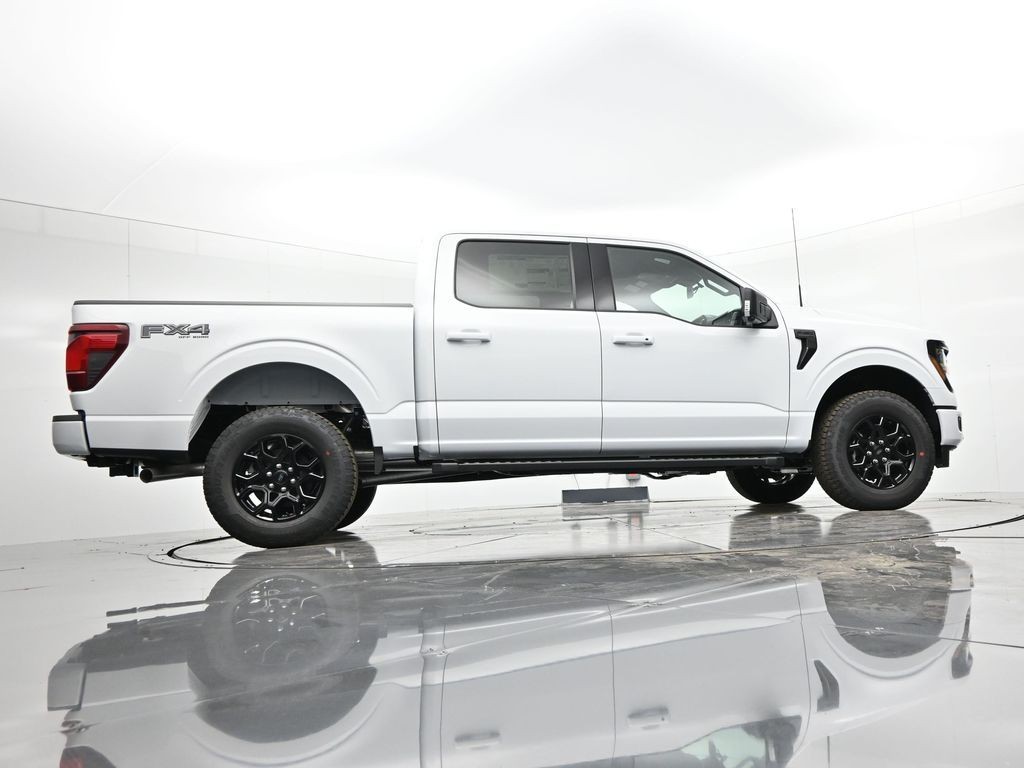 Ford F-150 Vehicle Full-screen Gallery Image 36