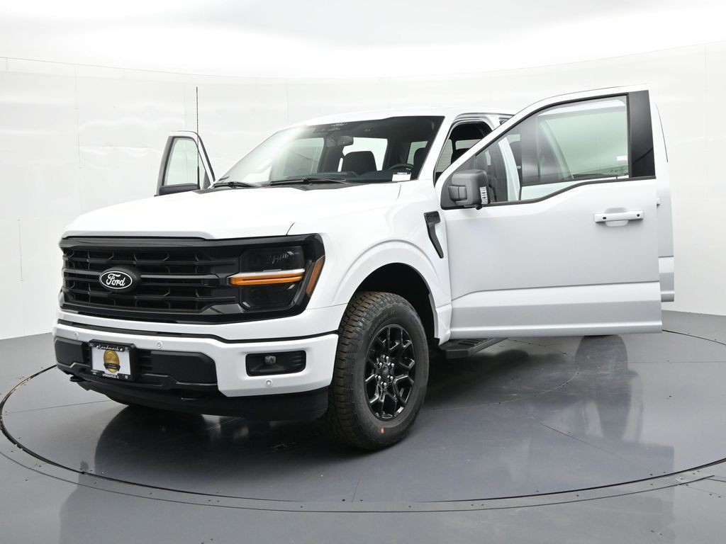 Ford F-150 Vehicle Full-screen Gallery Image 39