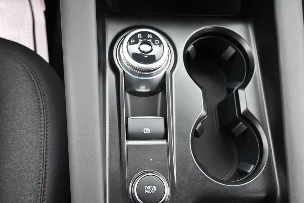Ford Explorer Vehicle Full-screen Gallery Image 14