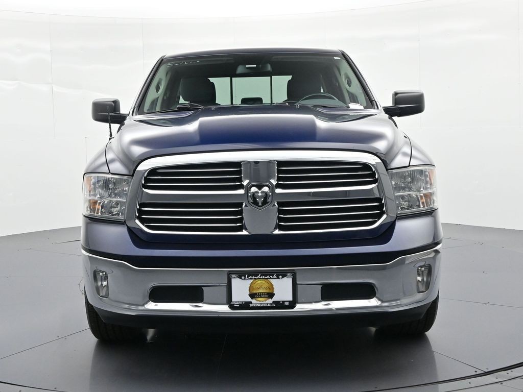 Ram 1500 Vehicle Full-screen Gallery Image 3