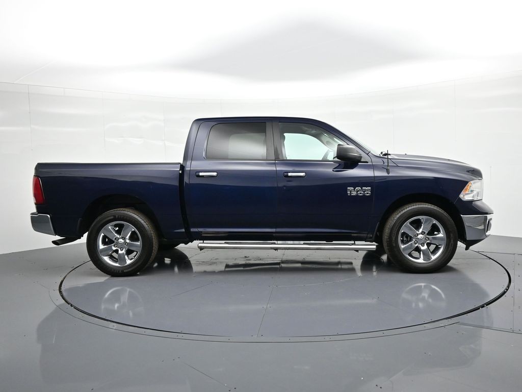 Ram 1500 Vehicle Full-screen Gallery Image 5