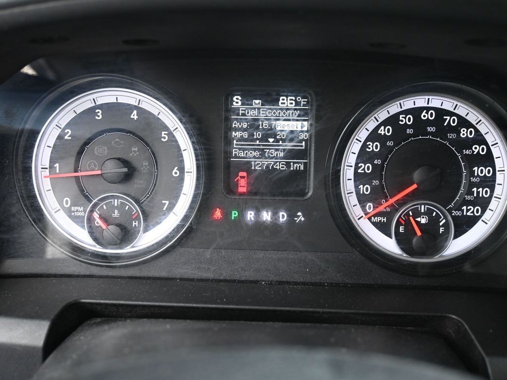 Ram 1500 Vehicle Full-screen Gallery Image 10