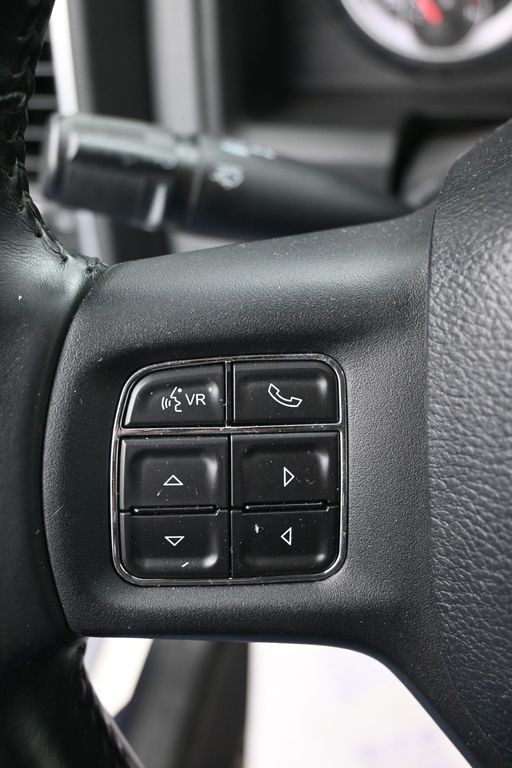 Ram 1500 Vehicle Full-screen Gallery Image 19