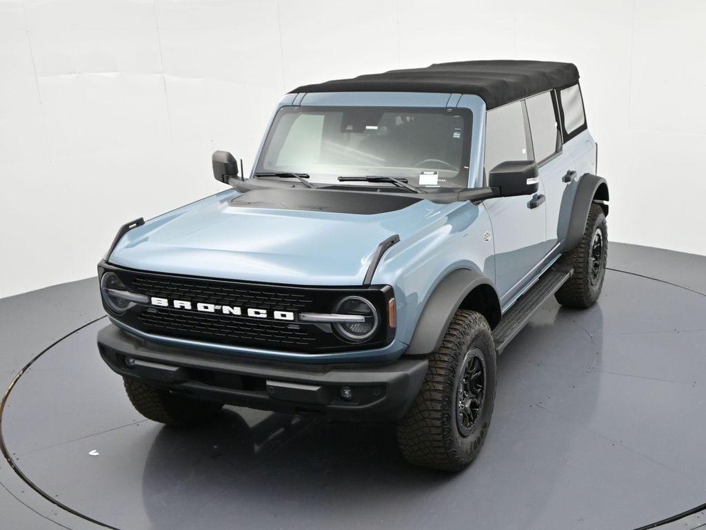 Ford Bronco Vehicle Full-screen Gallery Image 28