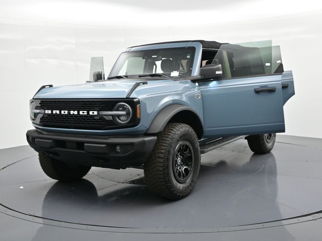 Ford Bronco Vehicle Full-screen Gallery Image 36