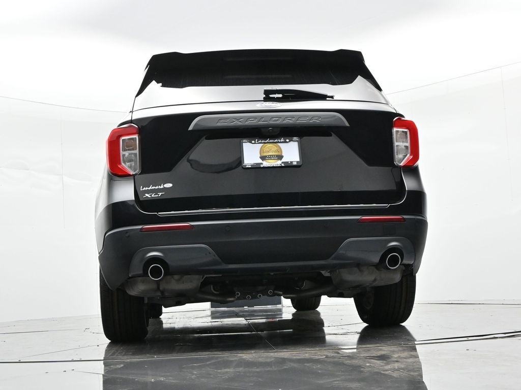 Ford Explorer Vehicle Full-screen Gallery Image 27