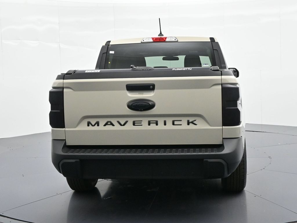 Ford Maverick Vehicle Full-screen Gallery Image 7