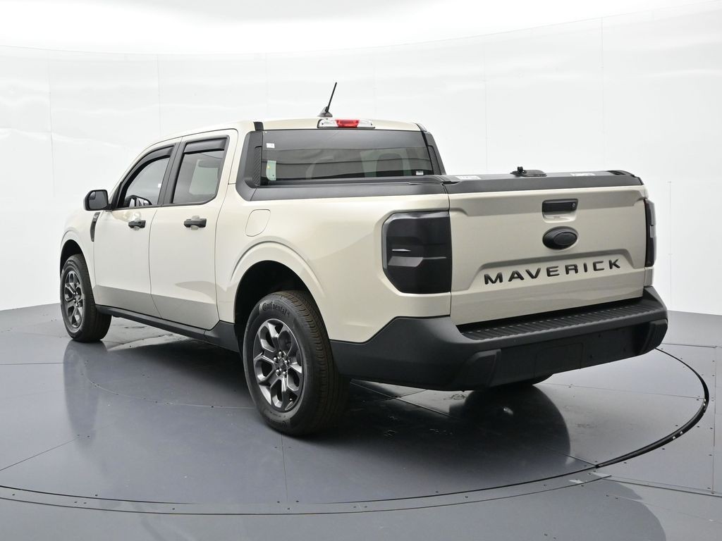 Ford Maverick Vehicle Full-screen Gallery Image 8