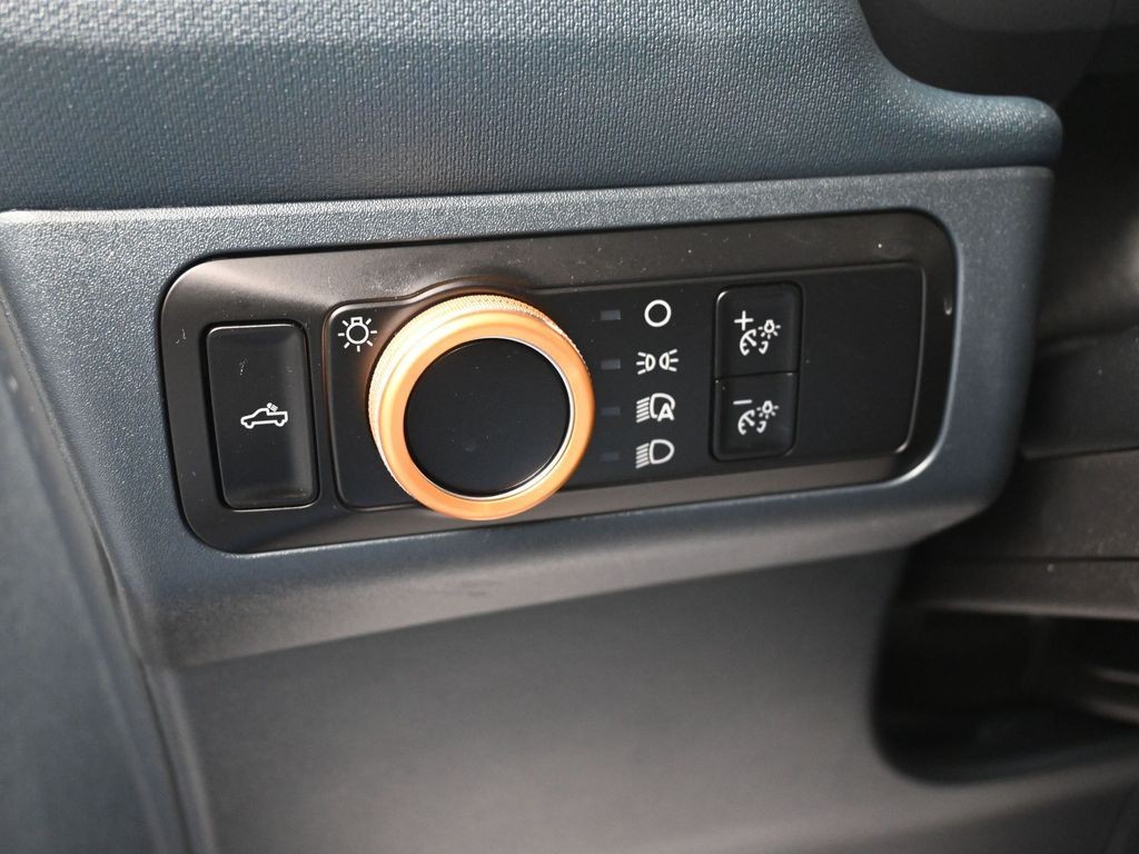 Ford Maverick Vehicle Full-screen Gallery Image 20